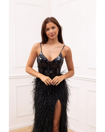 Robe de soirée, avec sequins et plumes, Noire